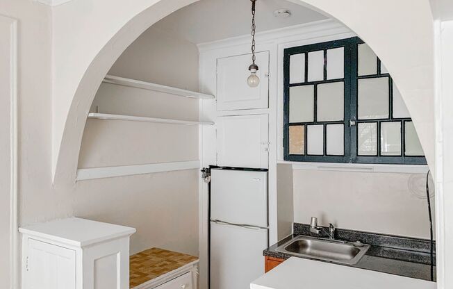 Studio, 1 bath, 437 sqft, $1,650, Unit 432-102