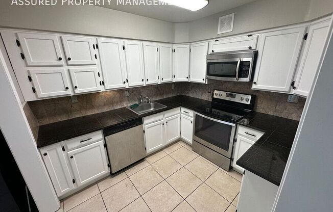 220 WILSHIRE DR