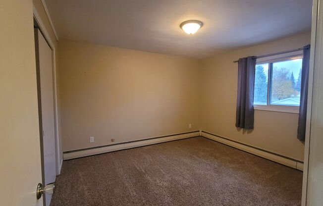 2 beds, 1 bath, 800 sqft, $725, Unit #3