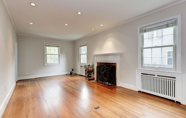 3 Bed Colonial in AU Park | Finished Basement | Fenced Yard & Large Deck