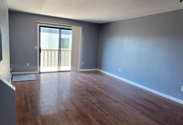 2 beds, 1.5 baths, $2,500, Unit STE 212