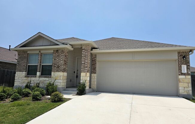 Single-Story Charmer in Pflugerville!