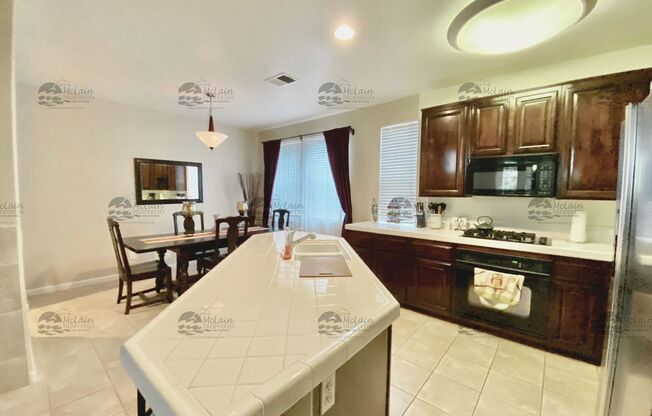 2 BD, 2.5 BA Plus Bonus Room in Rancho Carrillo!