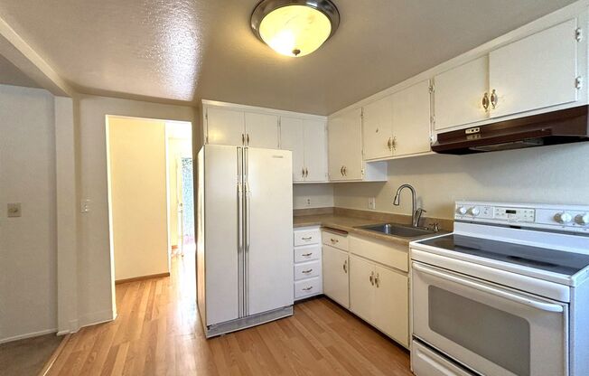 Move-In Special:Get $100 off your first month's rent. Charming 2 bedroom Cottage-Style Home in the Heart of Historic Niles