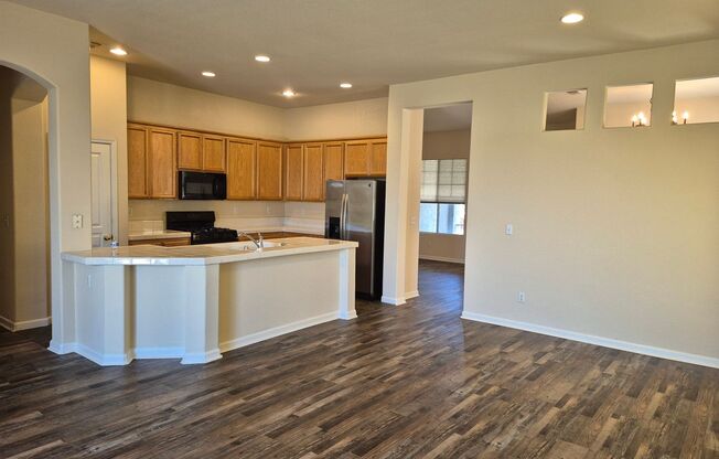 4 beds, 3 baths, $2,795