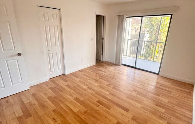 3 beds, 2 baths, 1,205 sqft, $2,075, Unit 122