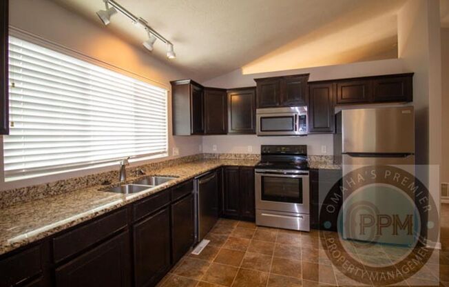 3 beds, 2 baths, $2,045