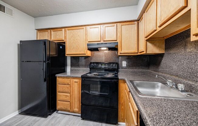 3 beds, 2 baths, 1,017 sqft, $1,395, Unit J129