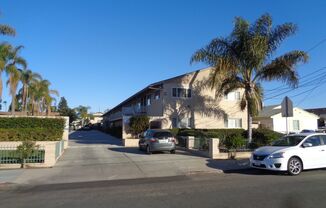 2 beds, 1 bath, $2,095, Unit 575 D