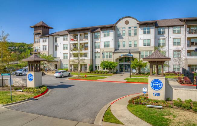 Riverhouse Apartments in Little Rock, Arkansas