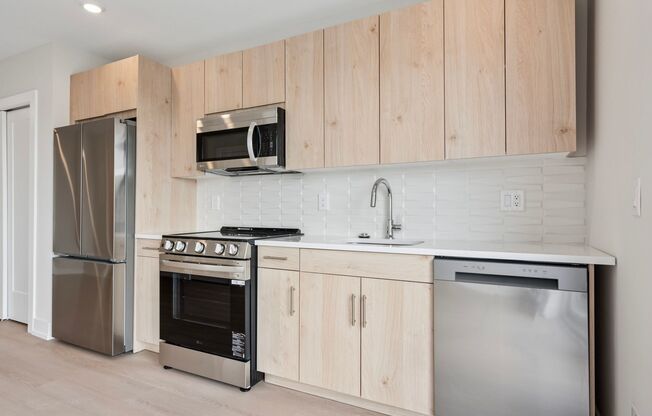 Studio, 1 bath, 360 sqft, $1,515, Unit Unit 614