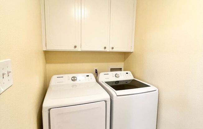4 beds, 2.5 baths, $3,000