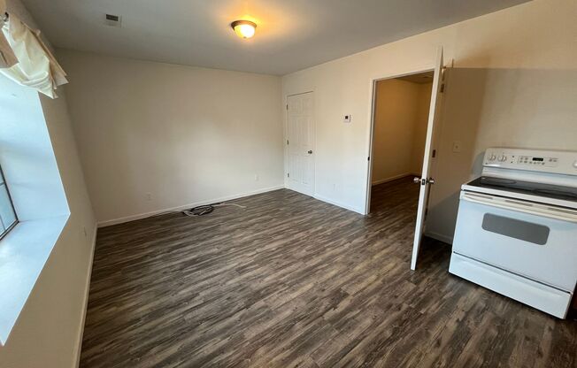 1 bed, 1 bath, $825