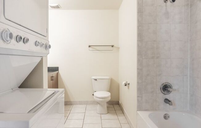 1 bed, 1 bath, 730 sqft, $1,715, Unit 110