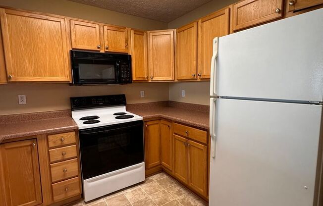 3 beds, 2.5 baths, 1,350 sqft, $1,500, Unit 3797 South Cramer Circle