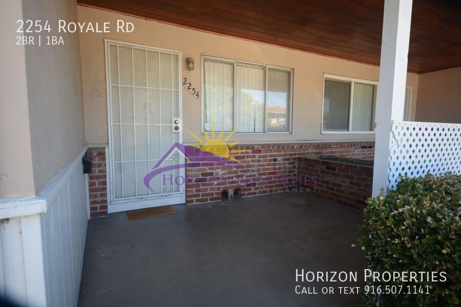 2254 ROYALE RD