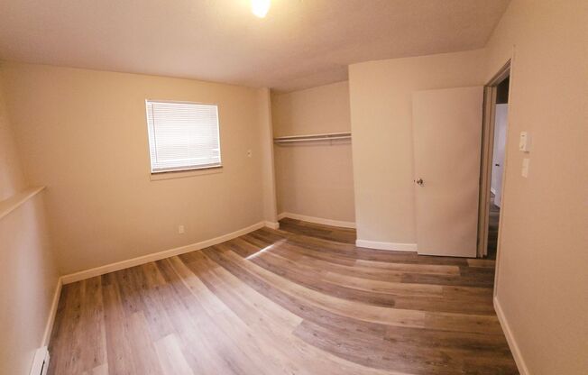 2 beds, 1 bath, $750