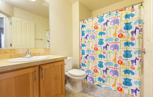 3 beds, 2.5 baths, $2,495