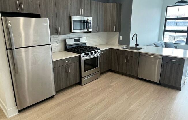 2 beds, 2 baths, 851 sqft, $3,000, Unit 201