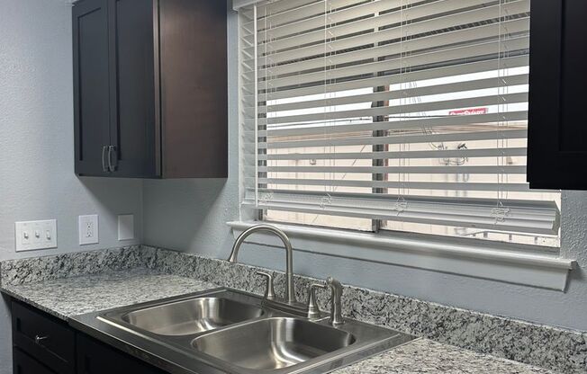 3 beds, 2 baths, 1,368 sqft, $1,249