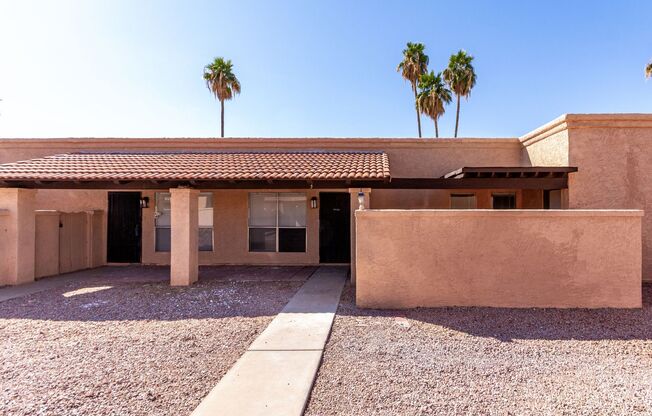 615 N Arrowhead Dr