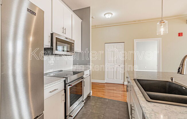 277 N Broadway