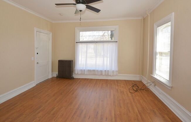 Spacious 1bed/1bath on main floor of with tons of windows! - Ask about our no security deposit option!