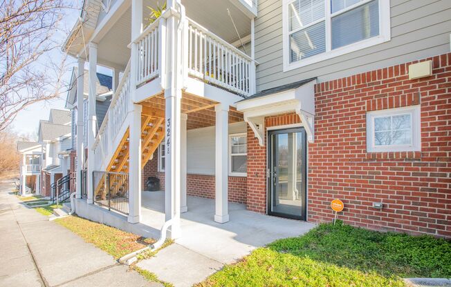 Lovely 2 BR/1 BA Condo in Marshall Heights!