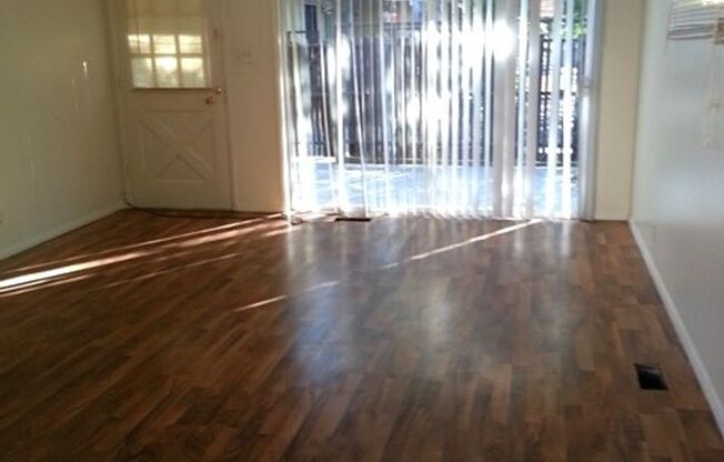 71 Vine Street  - Charming 2-Bedroom Apartment in Reno's Heart!