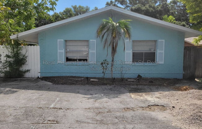 917 LK PALMS DR