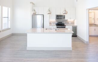 1 bed, 1.5 baths, 921 sqft, $2,070, Unit 204