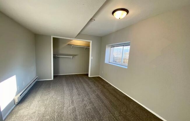 3 beds, 1 bath, 1,200 sqft, $1,200