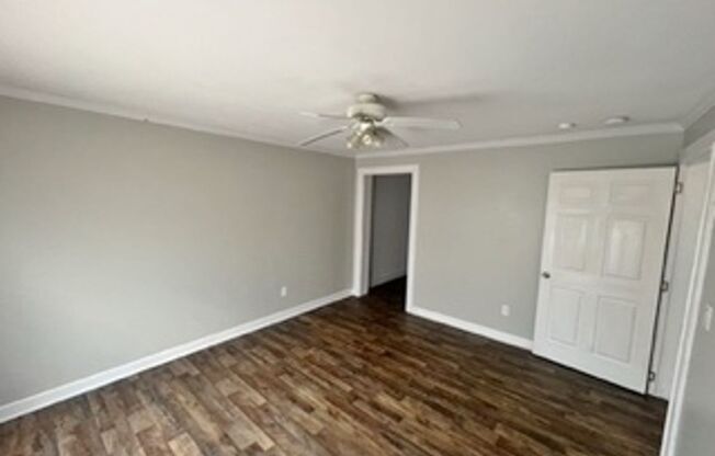 3 beds, 2 baths, $1,500