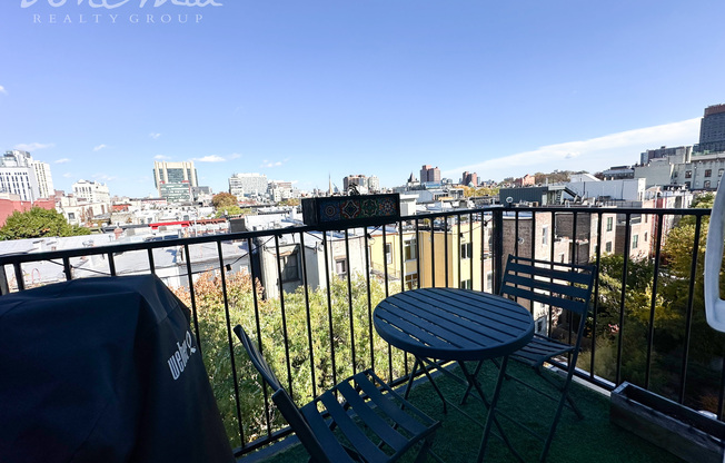 2 beds, 1 bath, $3,500, Unit 5