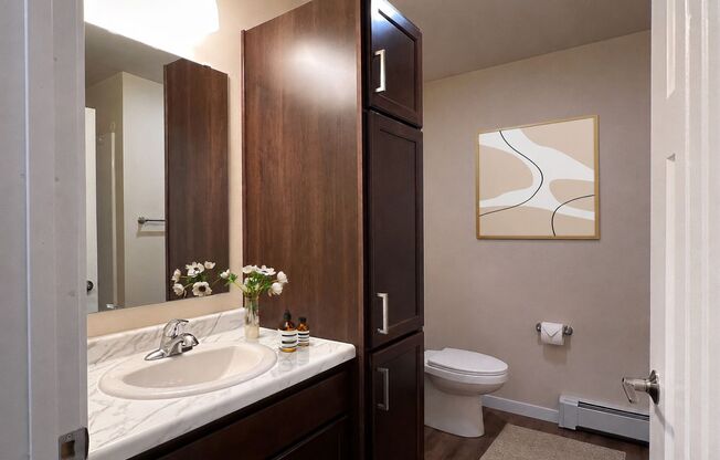 2 beds, 1 bath, 841 sqft, $1,499, Unit WT 405-18