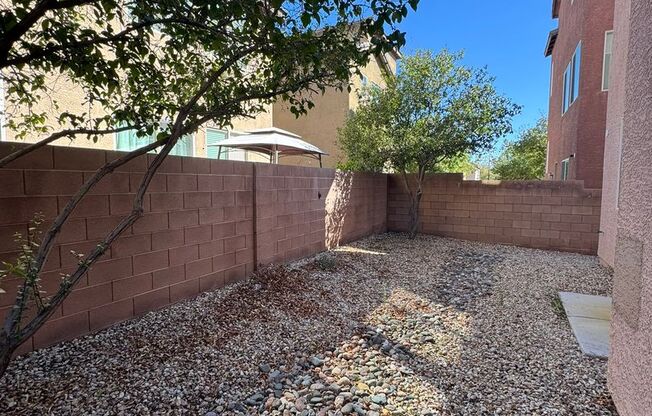 3 beds, 3 baths, $1,995