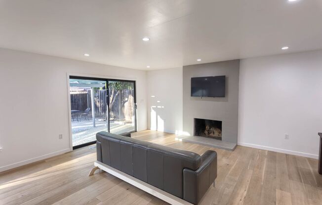 Newly Renovated 4-Bedroom 2.5-Bath South Willow Glen Home