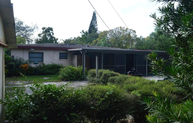 3557 ARBUTUS LN