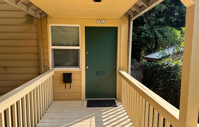 South Tabor 3 Bedroom 1 Bath Duplex Unit - Water/Sewer, Garbage, and yard service included!