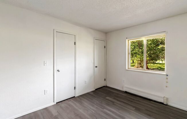 2 beds, 1 bath, 785 sqft, $1,100, Unit A-12