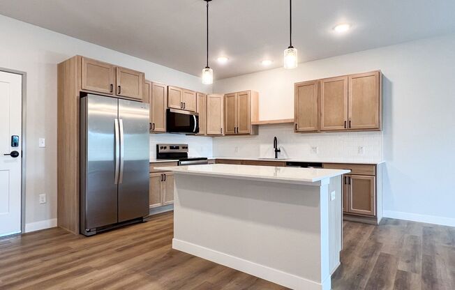 2 beds, 2 baths, 1,178 sqft, $2,200, Unit SC 1408-111