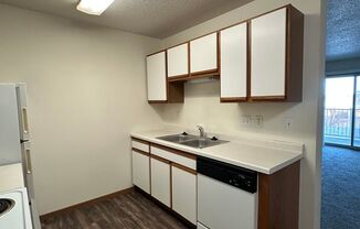 2 beds, 1 bath, 900 sqft, $825, Unit 311