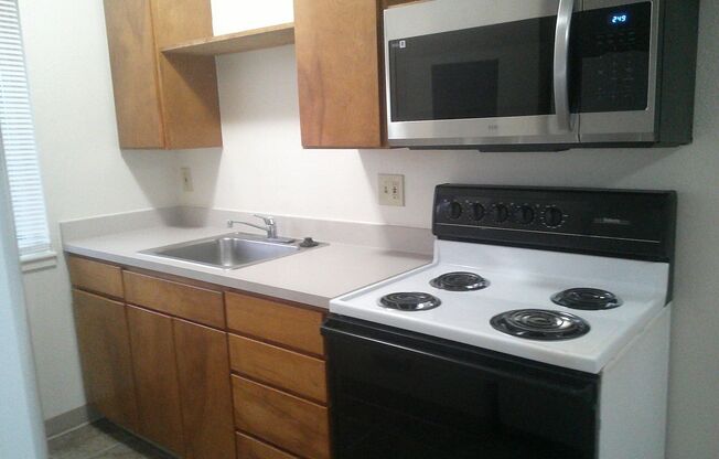 Studio, 1 bath, 400 sqft, $995, Unit 2057-07