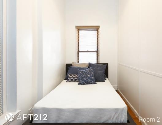 5 beds, 2 baths, 2,400 sqft, $7,495, Unit 1