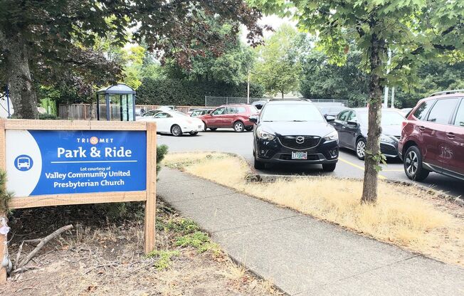 1 bed, 1 bath, 686 sqft, $1,500, Unit 27
