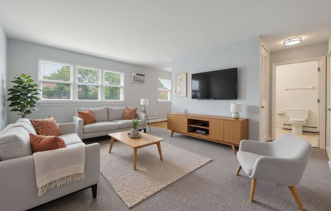 1 bed, 1 bath, 747 sqft, $1,625, Unit 110-03