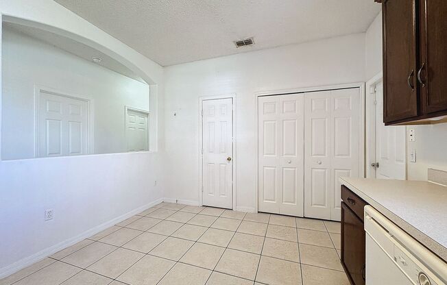 3 beds, 2 baths, $1,895