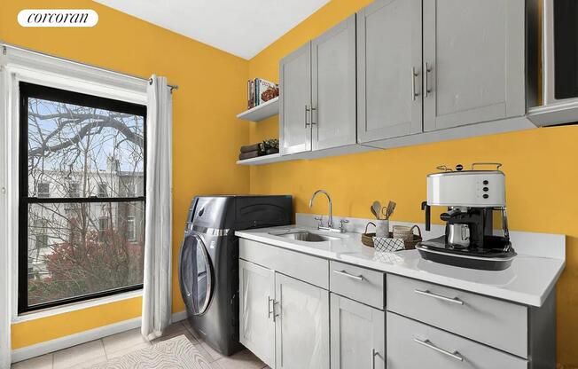 312 DECATUR ST