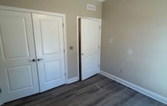 3 beds, 2 baths, 1,205 sqft, $1,300, Unit 218