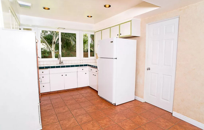 Unique 3 Br 2 Ba House in a Quiet Neighborhood